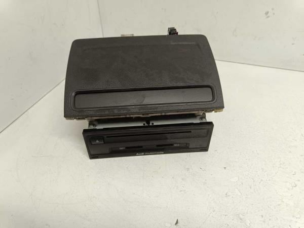 RADIO + ECRAN AUDI A3 8V - Vue 1